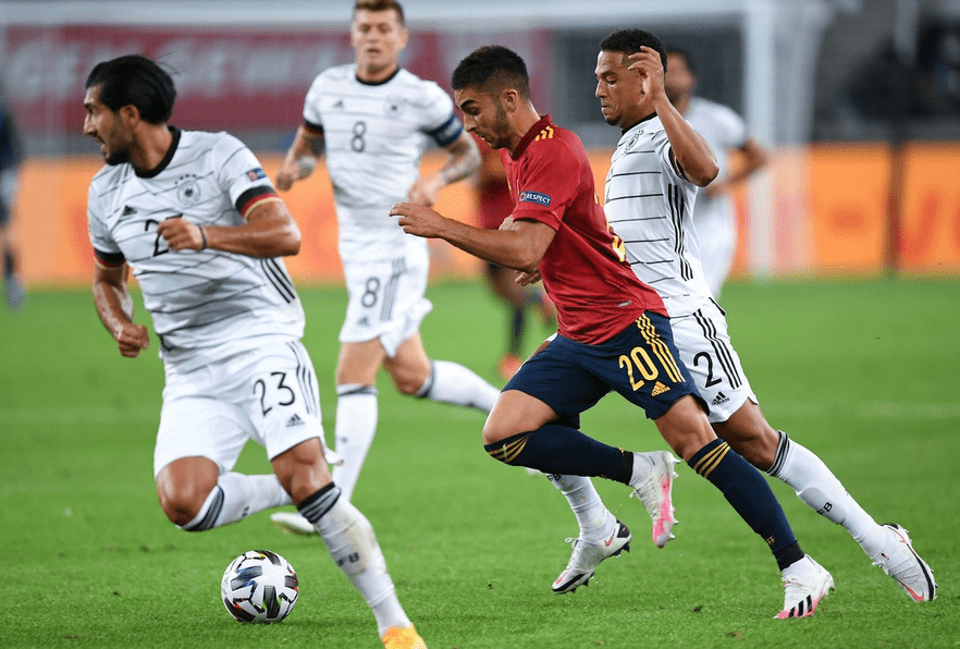 又见绝平!辽宁男篮与国际米兰鏖战至终场,辛纳读秒救主