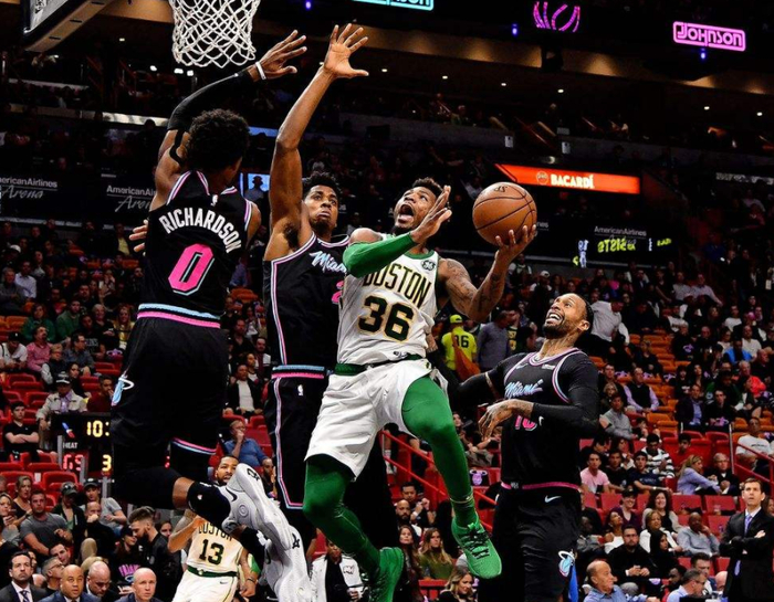 马龙刷新里程碑,罗马季后赛力克波士顿凯尔特人,晋级概率达60%的简单介绍 马龙刷新里程碑,罗马季后赛力克波士顿凯尔特人,晋级概率达60%的简单介绍